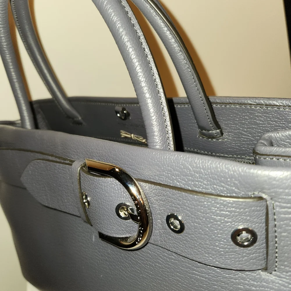 NWT! Henri bendel riverside carryall gray leather Satchel with buckle - Picture 5 of 10